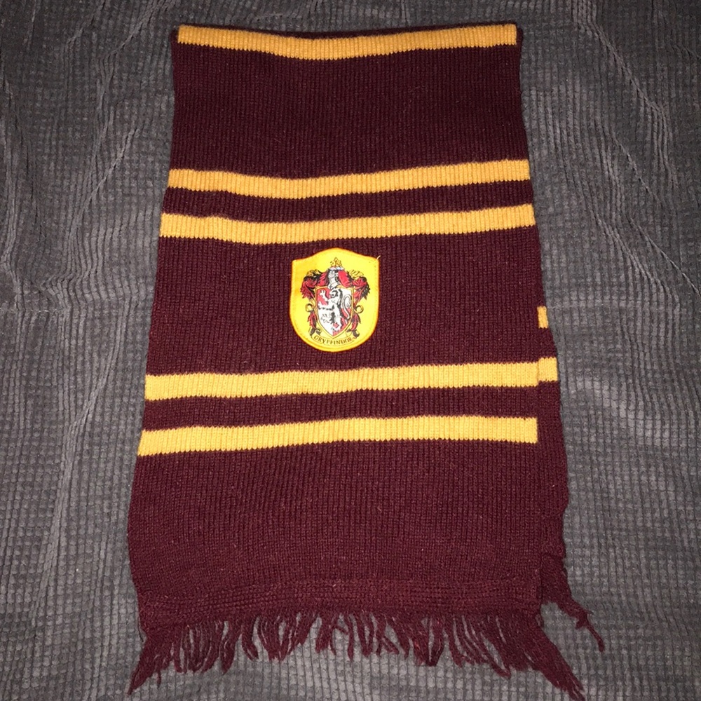 Gryffindor scarf (Harry Potter)